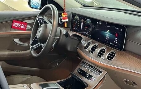 Mercedes-Benz E-Класс, 2023 год, 7 135 000 рублей, 21 фотография