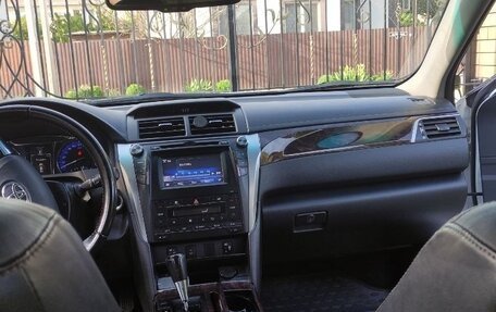 Toyota Camry, 2015 год, 1 850 000 рублей, 24 фотография