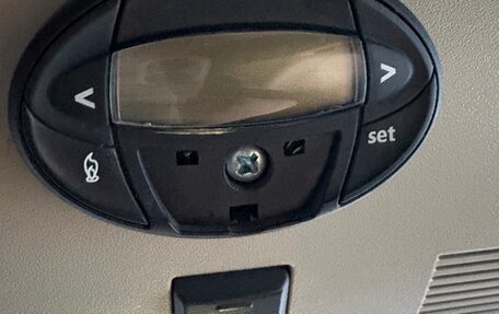 Land Rover Discovery III, 2005 год, 850 000 рублей, 3 фотография