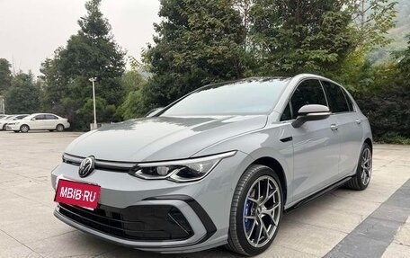 Volkswagen Golf VIII, 2023 год, 2 135 000 рублей, 1 фотография