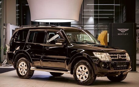 Mitsubishi Pajero IV, 2013 год, 1 655 000 рублей, 3 фотография