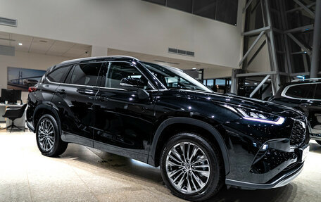 Toyota Highlander, 2025 год, 6 240 000 рублей, 4 фотография