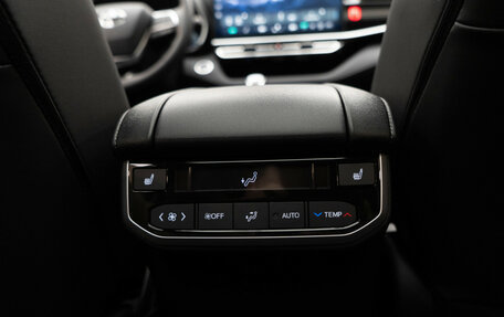 Toyota Highlander, 2025 год, 6 240 000 рублей, 20 фотография