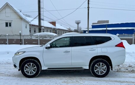 Mitsubishi Pajero Sport III рестайлинг, 2019 год, 3 600 000 рублей, 7 фотография