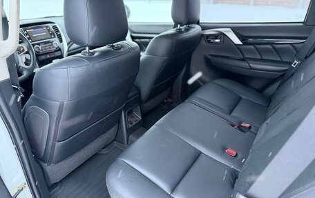 Mitsubishi Pajero Sport III рестайлинг, 2019 год, 3 600 000 рублей, 26 фотография