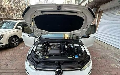 Volkswagen Golf VIII, 2021 год, 2 133 000 рублей, 11 фотография