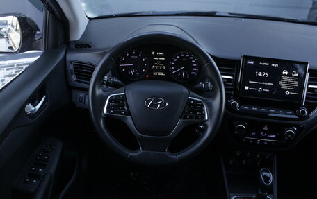 Hyundai Solaris II рестайлинг, 2020 год, 1 745 000 рублей, 8 фотография