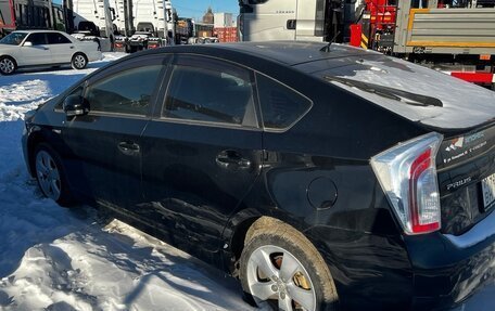 Toyota Prius, 2014 год, 650 000 рублей, 2 фотография