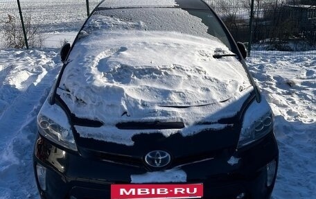 Toyota Prius, 2014 год, 650 000 рублей, 3 фотография