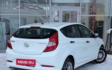 Hyundai Solaris II рестайлинг, 2015 год, 949 000 рублей, 2 фотография