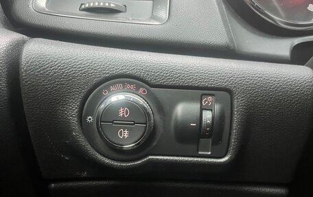 Opel Astra J, 2011 год, 850 000 рублей, 8 фотография