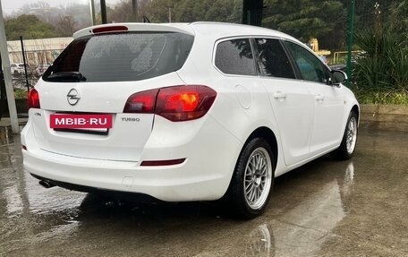 Opel Astra J, 2011 год, 850 000 рублей, 4 фотография