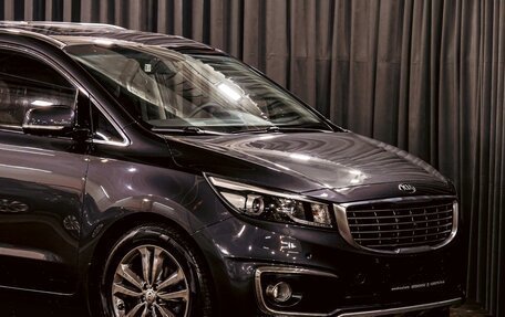 KIA Carnival III, 2017 год, 2 595 000 рублей, 8 фотография