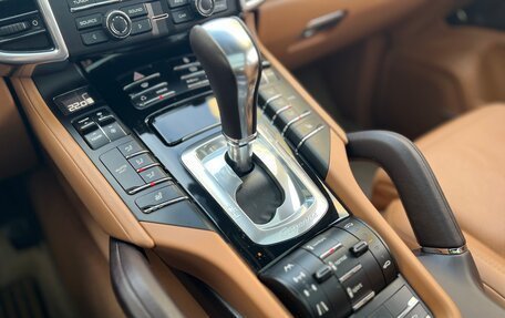 Porsche Cayenne III, 2012 год, 2 890 000 рублей, 26 фотография