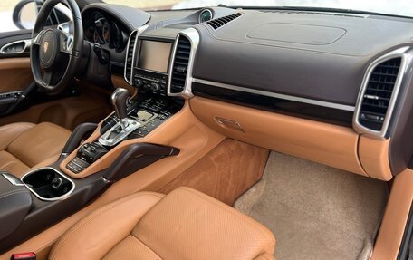 Porsche Cayenne III, 2012 год, 2 890 000 рублей, 27 фотография