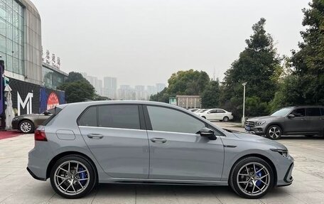 Volkswagen Golf VIII, 2023 год, 2 135 000 рублей, 7 фотография