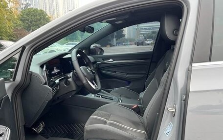 Volkswagen Golf VIII, 2023 год, 2 135 000 рублей, 10 фотография