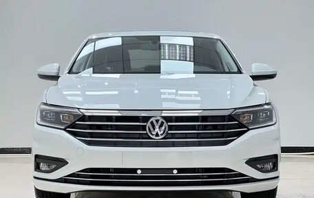 Volkswagen Lavida, 2022 год, 1 780 000 рублей, 2 фотография