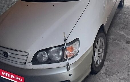 Toyota Ipsum II, 1997 год, 650 000 рублей, 3 фотография