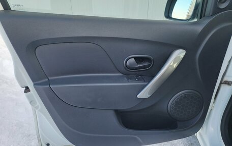 Renault Logan II, 2020 год, 750 000 рублей, 15 фотография