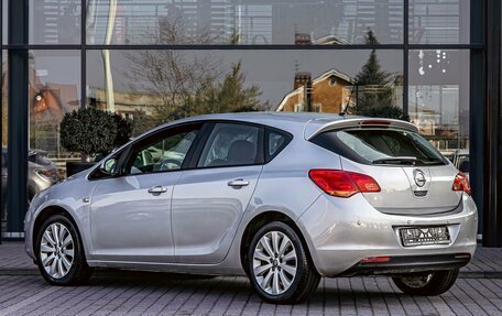 Opel Astra J, 2011 год, 795 000 рублей, 4 фотография