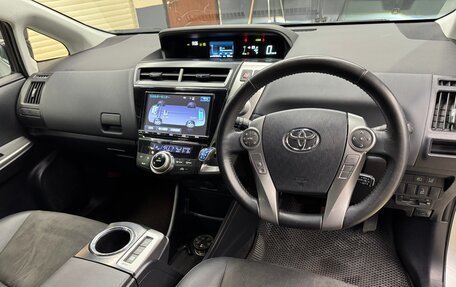 Toyota Prius Alpha I (ZVW40/41), 2018 год, 2 190 000 рублей, 7 фотография