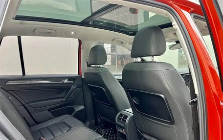 Volkswagen Golf Sportsvan I, 2018 год, 1 600 035 рублей, 11 фотография