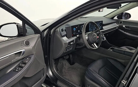 Hyundai Sonata VIII, 2023 год, 2 100 000 рублей, 5 фотография