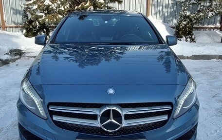 Mercedes-Benz A-Класс, 2014 год, 1 750 000 рублей, 3 фотография