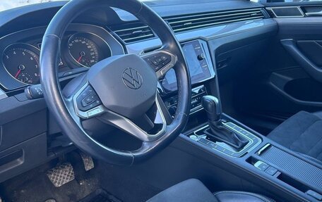 Volkswagen Passat B8 рестайлинг, 2021 год, 2 650 000 рублей, 10 фотография