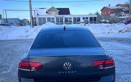 Volkswagen Passat B8 рестайлинг, 2021 год, 2 650 000 рублей, 2 фотография