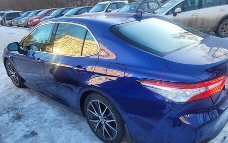 Toyota Camry, 2021 год, 3 200 000 рублей, 3 фотография