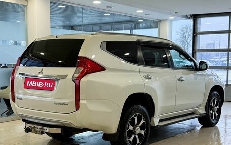 Mitsubishi Pajero Sport III рестайлинг, 2019 год, 2 217 000 рублей, 6 фотография
