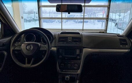 Skoda Yeti I рестайлинг, 2018 год, 1 147 000 рублей, 10 фотография