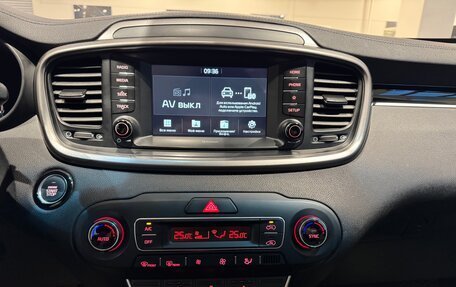 KIA Sorento III Prime рестайлинг, 2018 год, 2 699 000 рублей, 10 фотография