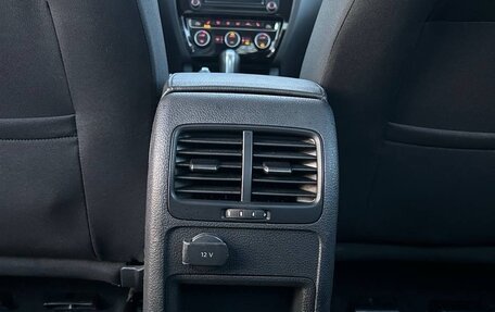 Volkswagen Jetta VI, 2016 год, 1 500 000 рублей, 13 фотография