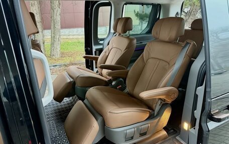 Hyundai Staria, 2023 год, 6 530 000 рублей, 14 фотография