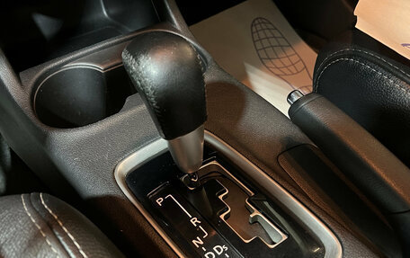 Mitsubishi Outlander III рестайлинг 3, 2015 год, 1 695 000 рублей, 14 фотография