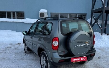 Chevrolet Niva I рестайлинг, 2011 год, 770 000 рублей, 3 фотография