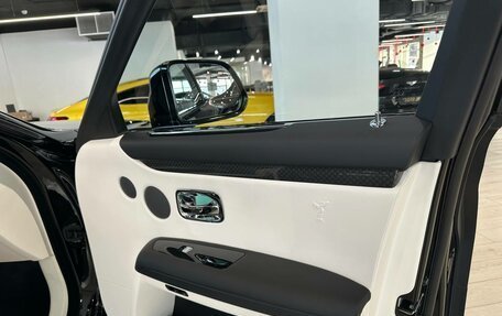 Rolls-Royce Ghost Series II рестайлинг, 2024 год, 43 000 000 рублей, 30 фотография