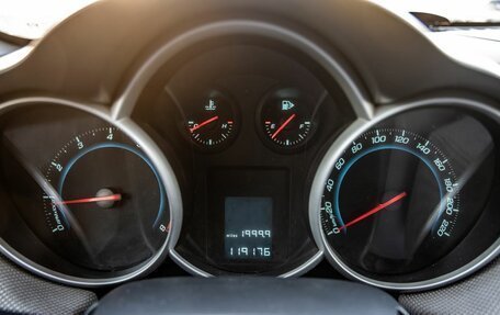 Chevrolet Cruze II, 2010 год, 588 000 рублей, 33 фотография