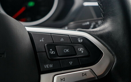 Volkswagen Tiguan II, 2021 год, 2 339 000 рублей, 15 фотография