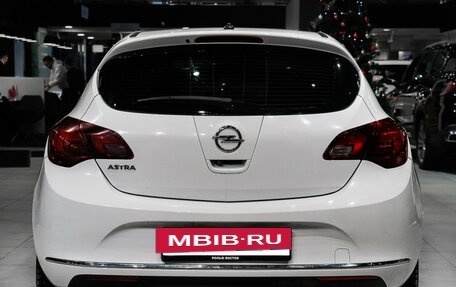 Opel Astra J, 2014 год, 870 000 рублей, 5 фотография