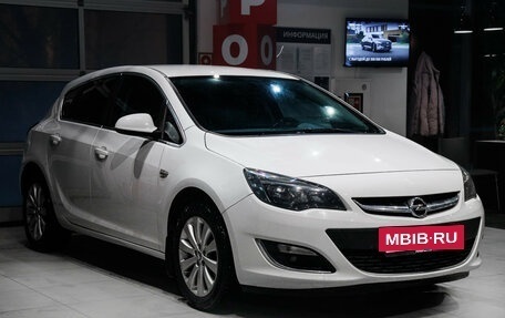 Opel Astra J, 2014 год, 870 000 рублей, 3 фотография
