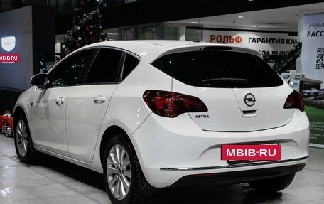 Opel Astra J, 2014 год, 870 000 рублей, 6 фотография