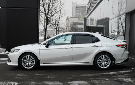 Toyota Camry, 2018 год, 2 735 000 рублей, 8 фотография