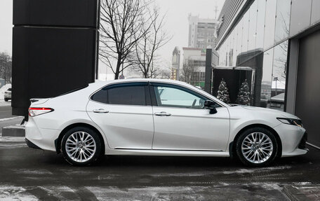 Toyota Camry, 2018 год, 2 735 000 рублей, 4 фотография