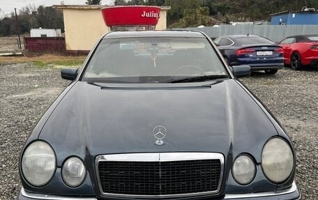 Mercedes-Benz E-Класс, 1997 год, 400 000 рублей, 14 фотография