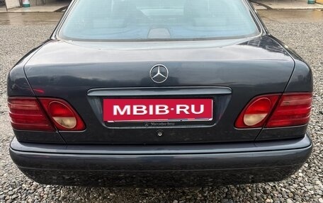 Mercedes-Benz E-Класс, 1997 год, 400 000 рублей, 9 фотография