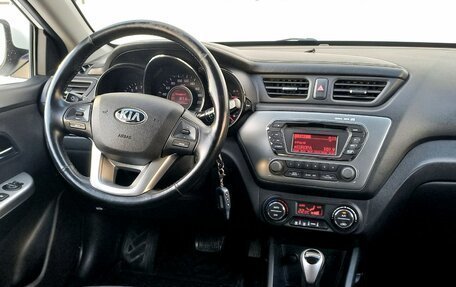 KIA Rio III рестайлинг, 2014 год, 890 000 рублей, 18 фотография